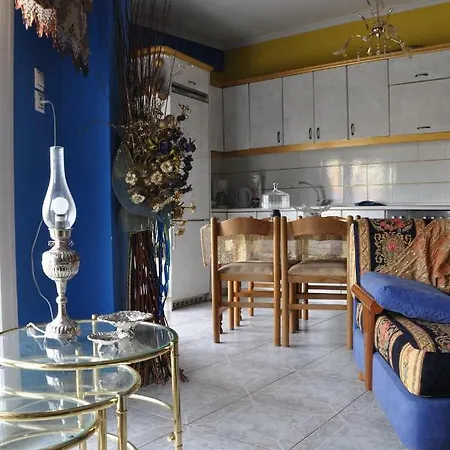 Spacious Apartment *